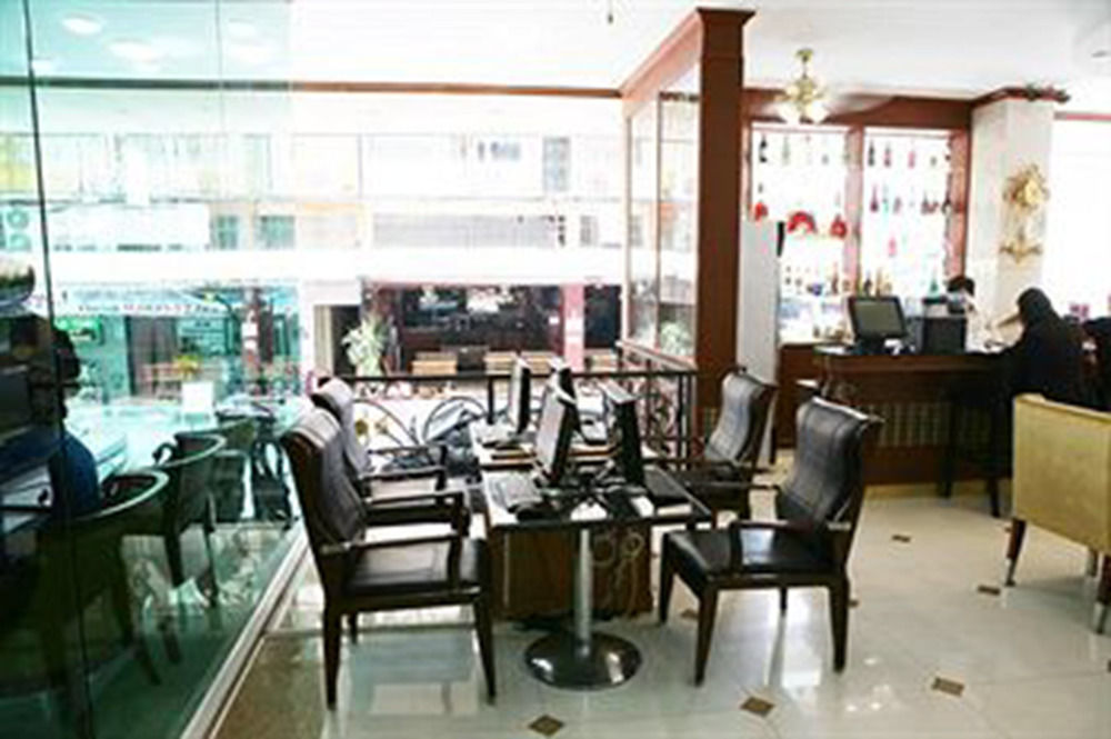 The Privi Suites Pattaya Exterior foto