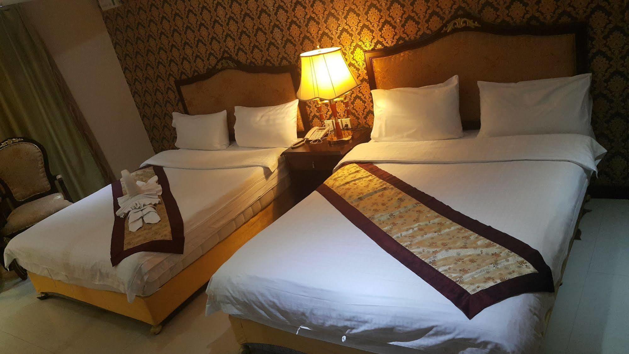 The Privi Suites Pattaya Exterior foto